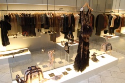 2008_boutique_Galliano_01.jpg